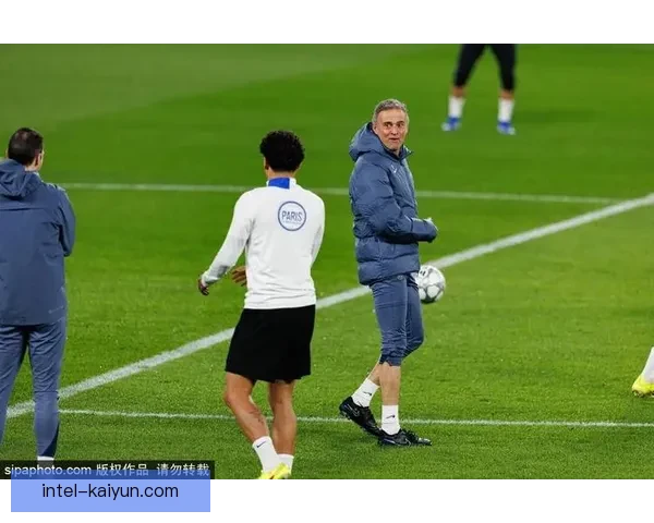 摩纳哥主帅风格受到广泛关注，球队战术逐渐增强竞争力。